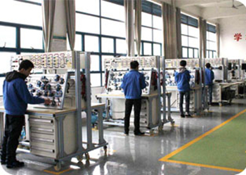 石家莊鐵路職業(yè)高級技工學(xué)校機(jī)電設(shè)備安裝與維修