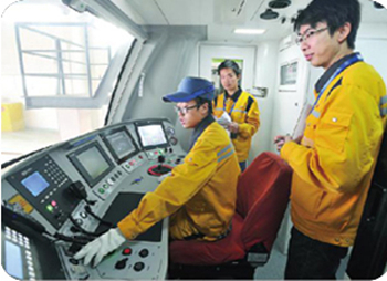 石家莊鐵路職業技工學校內燃機車運用與檢修