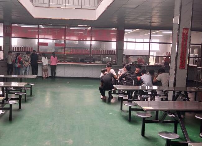 石家莊白求恩醫學院食堂怎么樣