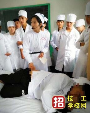 男孩適合學習石家莊白求恩醫學院哪個專業