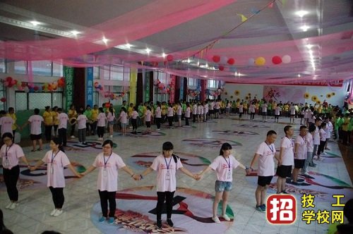 往屆生可以報幼師專業(yè)嗎？