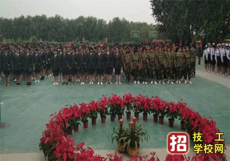 石家莊白求恩醫學院軍訓