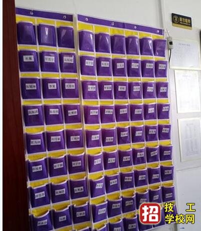 石家莊白求恩醫(yī)學院讓帶手機嗎