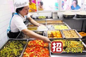 石家莊新希望職業(yè)中專(zhuān)學(xué)校食堂好不好？