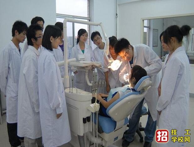 石家莊同仁醫(yī)學(xué)院口腔修復(fù)工藝專業(yè)可以當(dāng)牙醫(yī)嗎