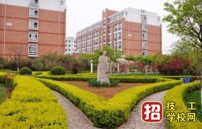 石家莊北方醫(yī)學(xué)中等專業(yè)學(xué)校多長時間放假一次