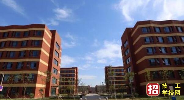 石家莊太行科技中等專業(yè)學(xué)校學(xué)費(fèi)多少