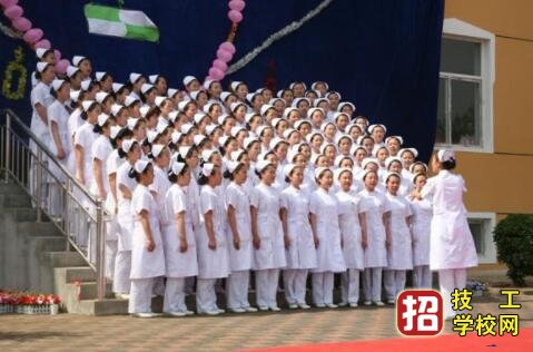 為什么大家都選擇石家莊天使護士學校