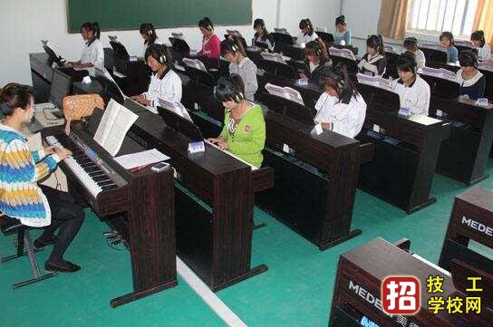 石家莊春季招收幼師專業(yè)的中專學(xué)校