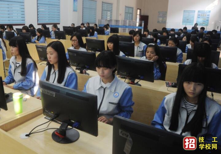 石家莊哪個中專學(xué)校春季招生有電子商務(wù)專業(yè)