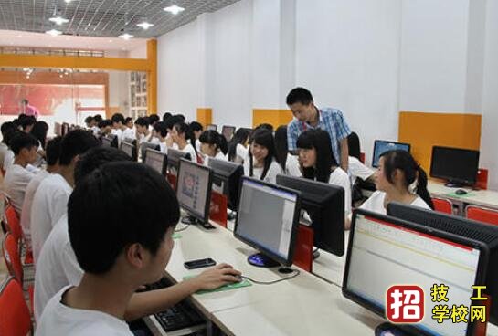 石家莊明澤職業中專學校哪些專業適合男生學