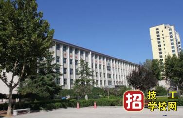 讀了一年中專還能來河北經濟管理學校上學嗎