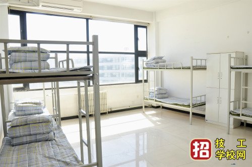 石家莊工業(yè)信息中等專業(yè)學(xué)校住宿條件怎么樣?
