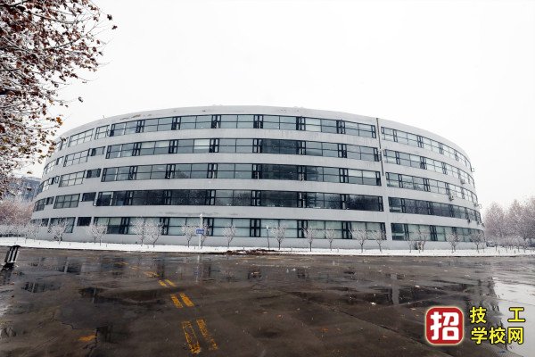 石家莊工業(yè)信息中等專業(yè)學(xué)校2020年學(xué)費、收費多少