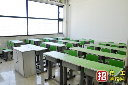 石家莊工業(yè)信息中等專業(yè)學(xué)校2020年招生辦聯(lián)系電話