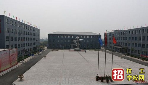 石家莊中英航空學(xué)校2020年招生錄取分?jǐn)?shù)線