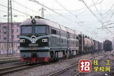 初中生學火車司機有什么要求