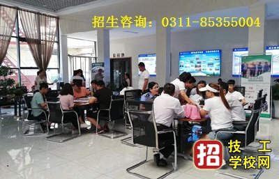 石家莊鐵路學(xué)校女生能學(xué)計(jì)算機(jī)專(zhuān)業(yè)嗎