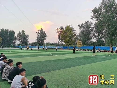 保定學生能享受石家莊同創(chuàng)鐵路學校4000元助學金嗎