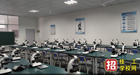 高一跟不上可以去石家莊白求恩醫(yī)學(xué)院上學(xué)嗎