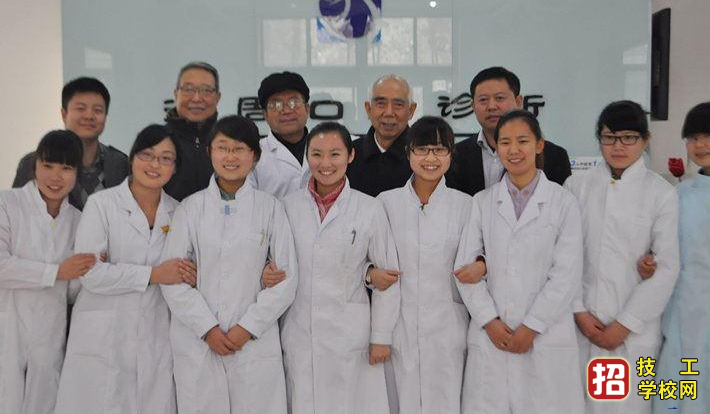 石家莊同仁醫(yī)學(xué)院教室有空調(diào)嗎？