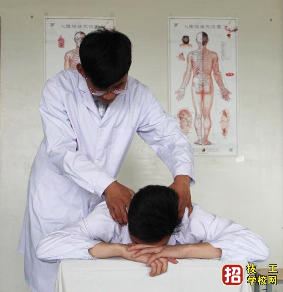 河北同仁醫學中等專業學?？祻图夹g專業中專班