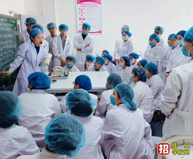 河北奧群職業技術學校護理類專業介紹