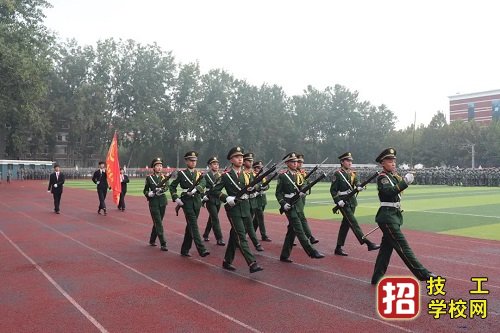 石家莊東華鐵路學(xué)校管理如何？