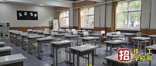 石家莊東華鐵路學(xué)校手機(jī)能充電嗎？