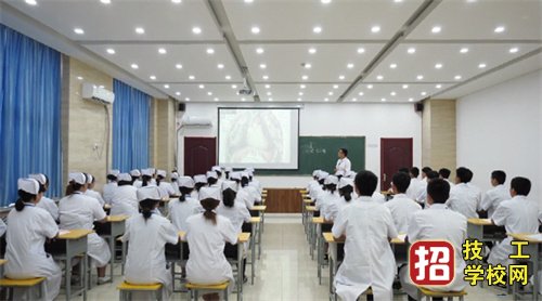 河北同仁醫學院2022年秋季招生錄取分數線是多少？