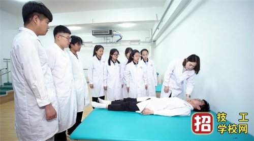 初中學護理3+2和3+3哪個好？