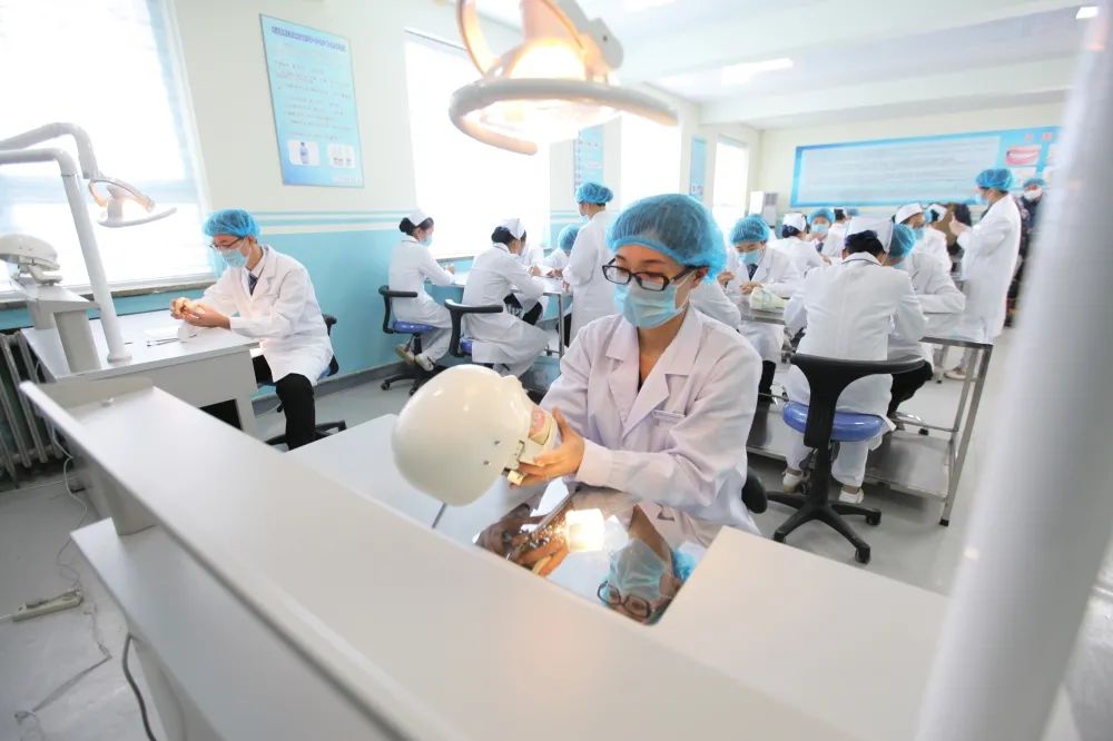 學口腔修復工藝可以開診所嗎？